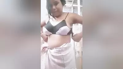 Today Exclusive- Cute Assamese Girl Showing Her Boobs And Pussy 1