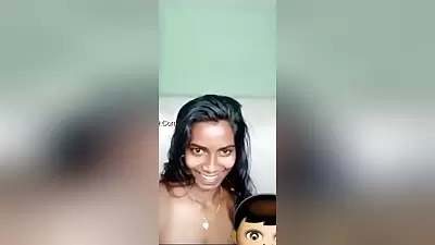 Mallu Girl Shows Boobs To Lover On Vc 4