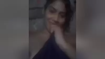 Today Exclusive- Bangla Girl Showing Boobs On Video Call