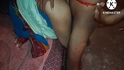 Badi Gand Wali Hot Aunty Ne Mujhe Ghar Bulakar Apni Chudai Karwai Hot Dress Me