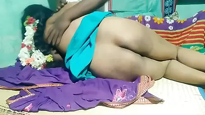 Desi Aunty Body Pain Oil Massage