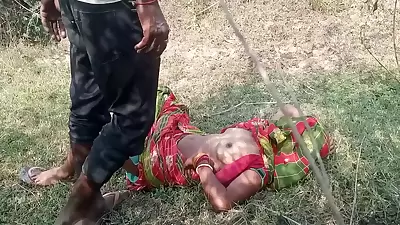 Deshi Village Bhabhi Outdoor Sex Video