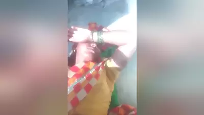Today Exclusive- Desi Bhabhi Bathing And Fucking Video Record By Dewar 2