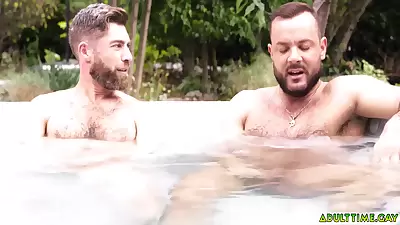 Two Buddies And Only Matt Decide That What Happens In The Hot Tub Stays In The Hot Tub 6 Min - Gay Porn And Sir Peter
