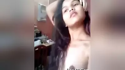 Sexy Look Girl Showing Her Nude Buddy To Lover