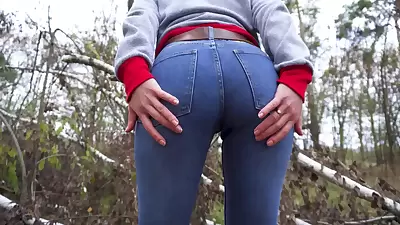 Milf In Tight Blue Jeans Tease Her Big Ass Outdoors