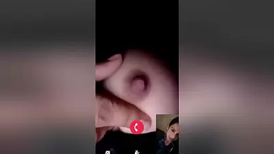 Today Exclusive- Sexy Bihari Girl Showing Her Boobs On Video Call 1