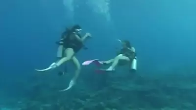 underwater japanese lesbian sex