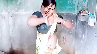 Bengali Bhabhi In Bathroom Full Viral Mms (cheating Wife Amateur Homemade Wife Tamil 18 Year Old Indian Uncensor
