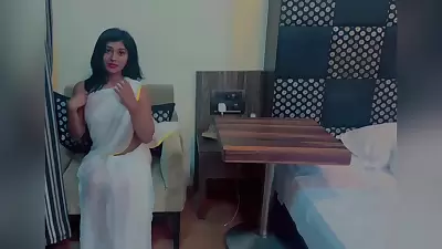 Ready To Fuck With Bollywood Actress