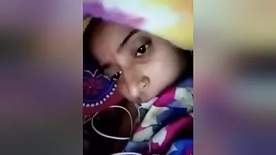 Today Exclusive- Cute Desi Girl Showing Her Boobs And Pussy On Video Call 3