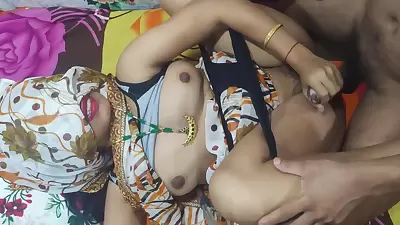 Indian Hot Sexy Aunty With Saari, Indian Dessi Big Boobs And Ass Bhabhis Sex,big Boobs Bhabhi Ki Chudai