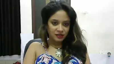 Exclusive- Sexy Indian Famous Webcam Model Live Nude Show With Face