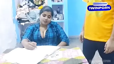 Mene Aaj Meri Tuition Teacher Ke Boobs Dekhe