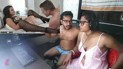 हद म परन रवय - Indian Desi Hot Wife Reactions Watching Porn