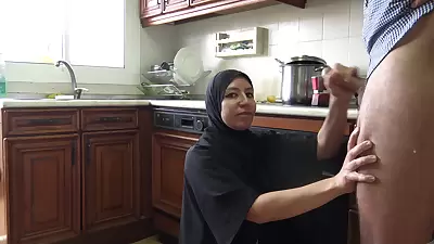 Cheating Muslim Woman With American Soldier In Detroit