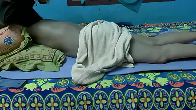 Tamil Housewife Doing Massage At Home