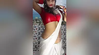 Big Boobs Beautiful Desi Girl Fucked By Guy In Hindi Audio - Hindi Sex And Devar Bhabhi