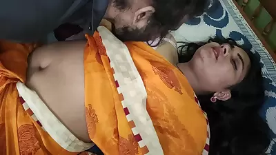 Saree And Bra Navel Lick Boobs Press With Pussy Rub Romance Of Vaishnavy And Sharun Raj, Mallu Couple Hot Saree Navel Romance