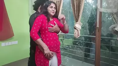 Valentine S Day - Vaishnavy And Sharun Raj Ass Romance In Churidhar, Ass Kissing Romance By Mallu Couple, Hot Ass Press And Ass Kissing Romance