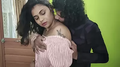 Vaishnavy And Sharun Raj Hot Soft Romance, Mallu Couple Hot Soft Romance With Boobs Press And Kiss, Stepsister Hot Boobs Kiss