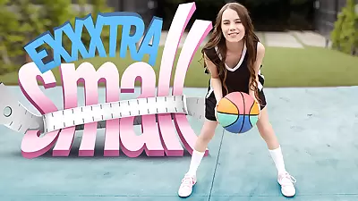 Sia Wood & Danny Mountain in Petite Dunk - ExxxtraSmall