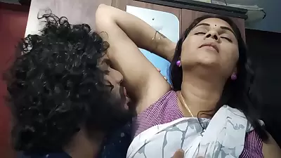 Vaishnavy And Sharun Raj Saree Lip Lock Romance , Armpit Lick Romance With Navel Lick And Lip Lock, Mallu Couple Love With Hot Kiss