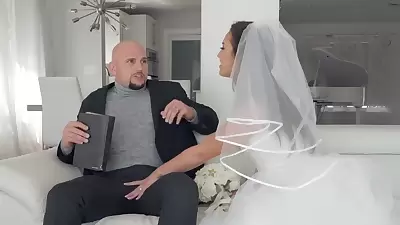 Kelsi Monroe - Bald Guy Fucks A Dark-haired Bride In White Dress And Brings Her To Or