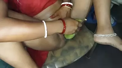 Indian Bhabhi Fuck Her Ass And Pussy By A Brinjal