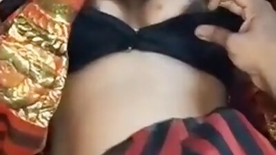 Tamil Aunty In Lifting Saree And Riding Sex