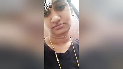 Today Exclusive -sexy Telugu Bhabhi Shows Her Boobs And Pussy