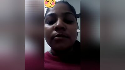 Desi Mallu Girl Showing Her Boobs And Pussy Fingering On Video Call