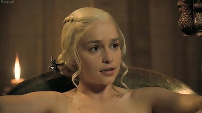 Game of Thrones S03E08 (2013) - Emilia Clarke